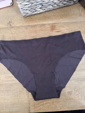 Lululemon Invisiwear mid-rise bikini underwear